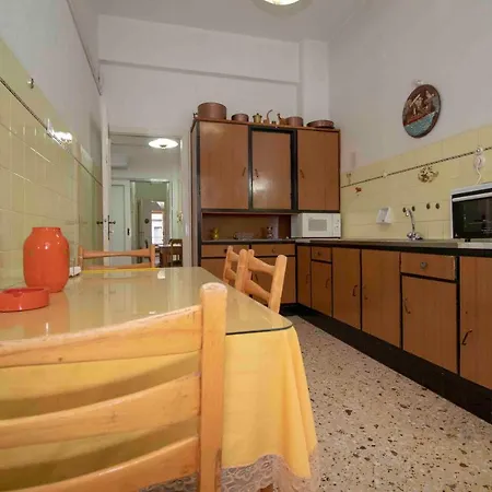 Apartamento Gortsologou 40. Central, Comfy And Spacious Esparta