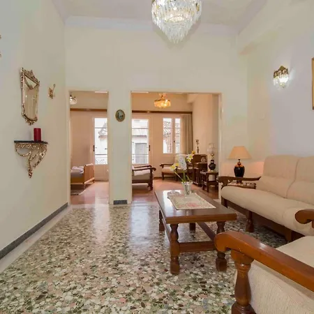 Apartamento Gortsologou 40. Central, Comfy And Spacious Esparta