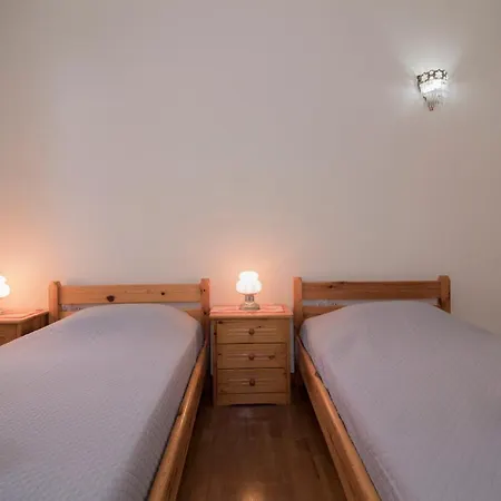 Apartamento Gortsologou 40. Central, Comfy And Spacious Esparta